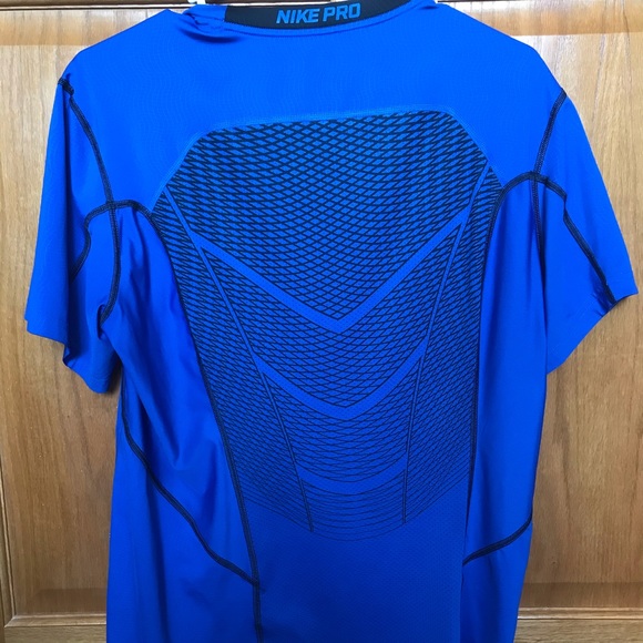 Nike Pro Tee - Picture 2 of 2